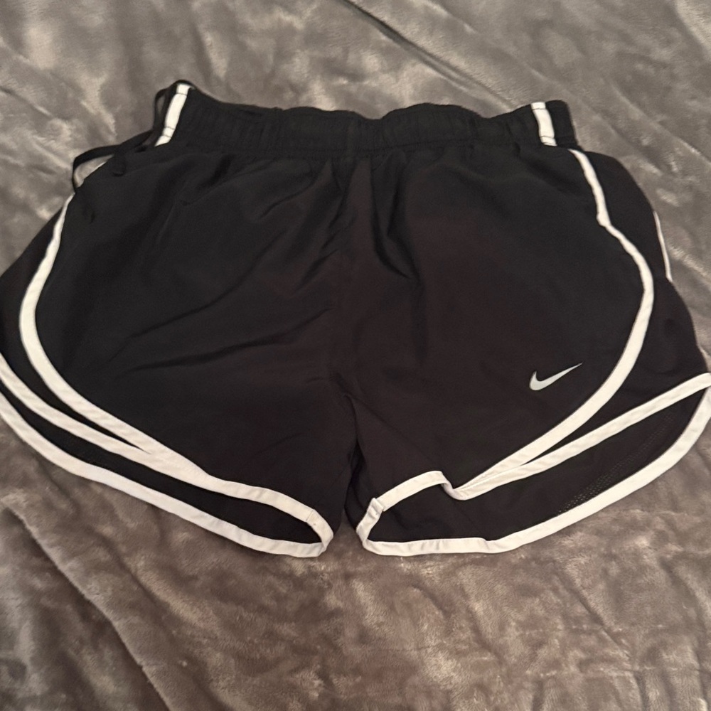 Medium Nike Women's Athletic Shorts - Black, Gray, and White Set - Picture 4 of 5